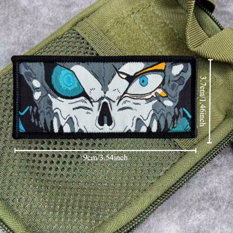 アニメの戦術パッチ、軍事士気バッジ、腕章、衣類、帽子、バック - Urban Backpack Tactical のレビューと価格