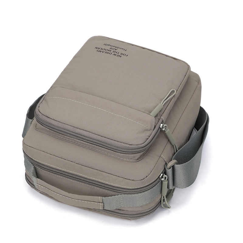 メンズナイロンクロスボディバックパックファッショナブルで多用 - Sling Backpack Shoulder のレビューと価格