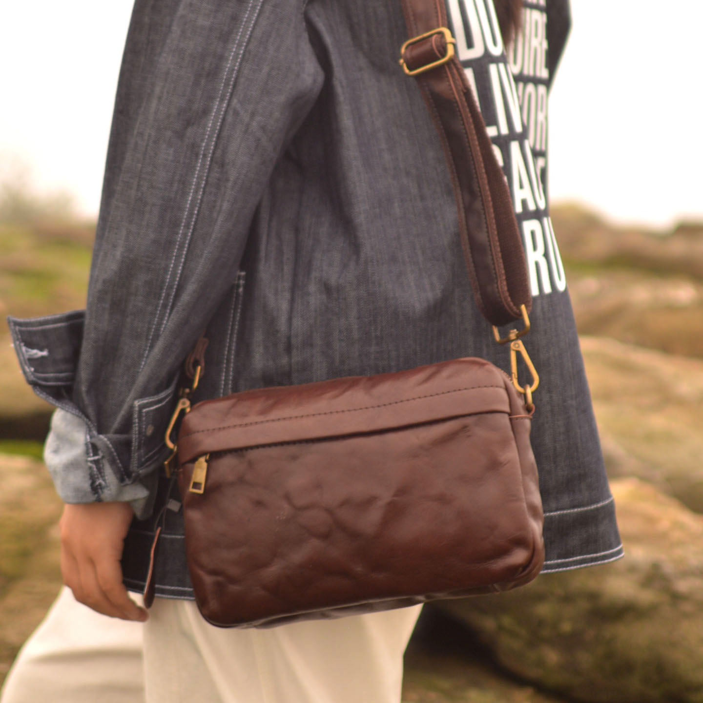 AETOO 新しくデザインされたヴィンテージクロスボディバッ - Leather Backpack Vintage のレビューと価格