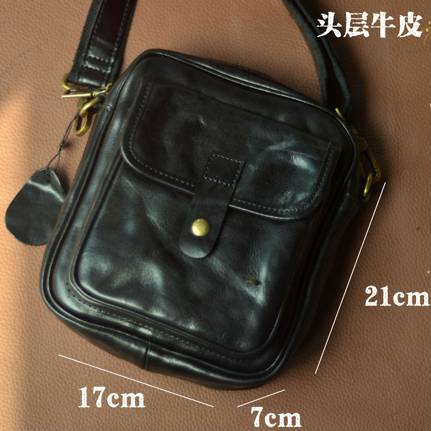 AETOO レザーメンズビジネスショルダーバッグ、調節可能な - Leather Backpack Vintage のレビューと価格